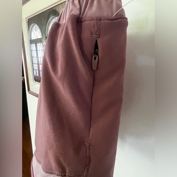 Lulu Lemon Hotty Hot Short II - Picture 5 of 9